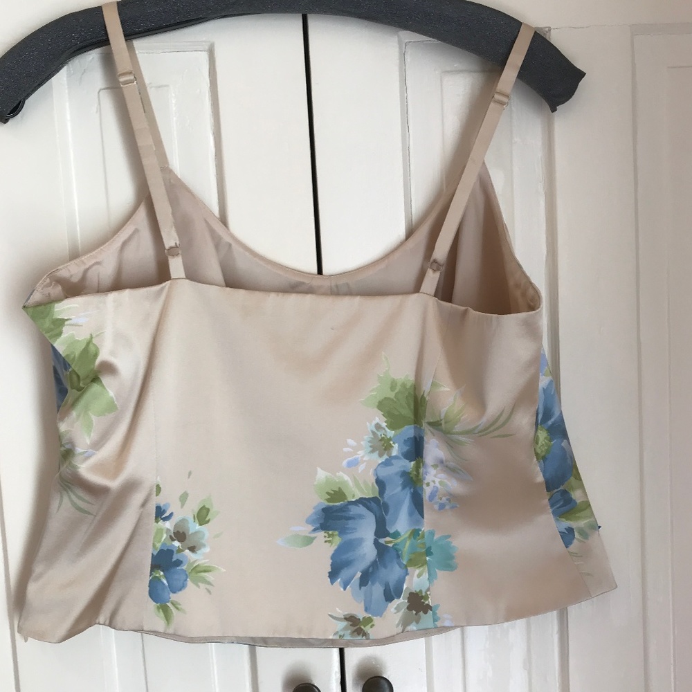 ❤️HOST PICK! *** WORTH SILK CAMISOLE - Picture 4 of 6